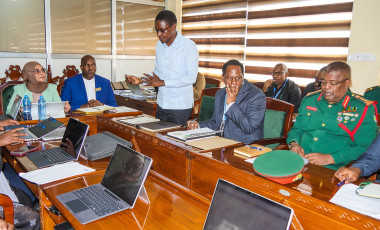 WAZIRI WA ULINZI NA JKT AWASILISHA MAKADIRIO YA BAJETI KWA MWAKA WA FEFHA 2026/2027  KWA KAMATI YA NUU